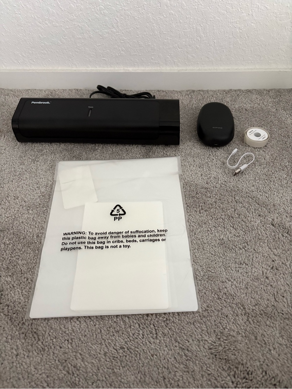 NWOT Black Laminator and Portable Label Maker